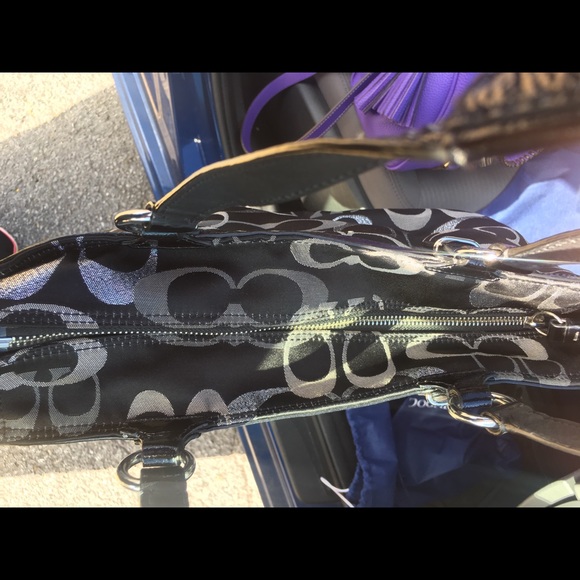 Coach purse - Picture 5 of 5